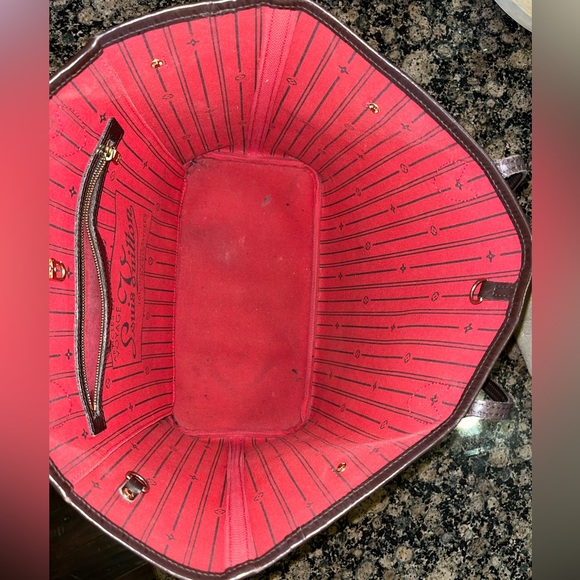 Louis Vuitton Neverfull Mm - Picture 11 of 12